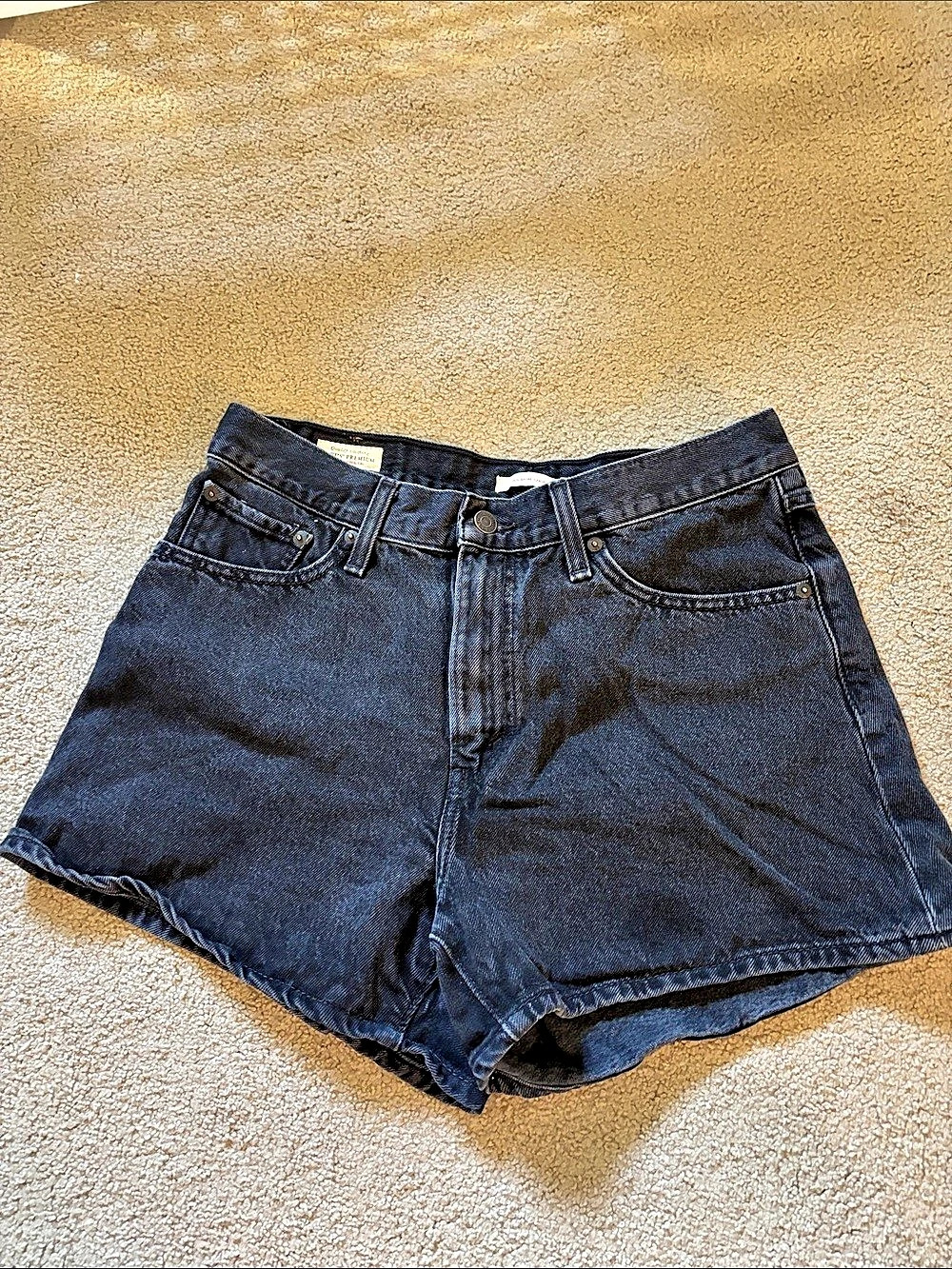 Levi's 80s Mom Shorts
